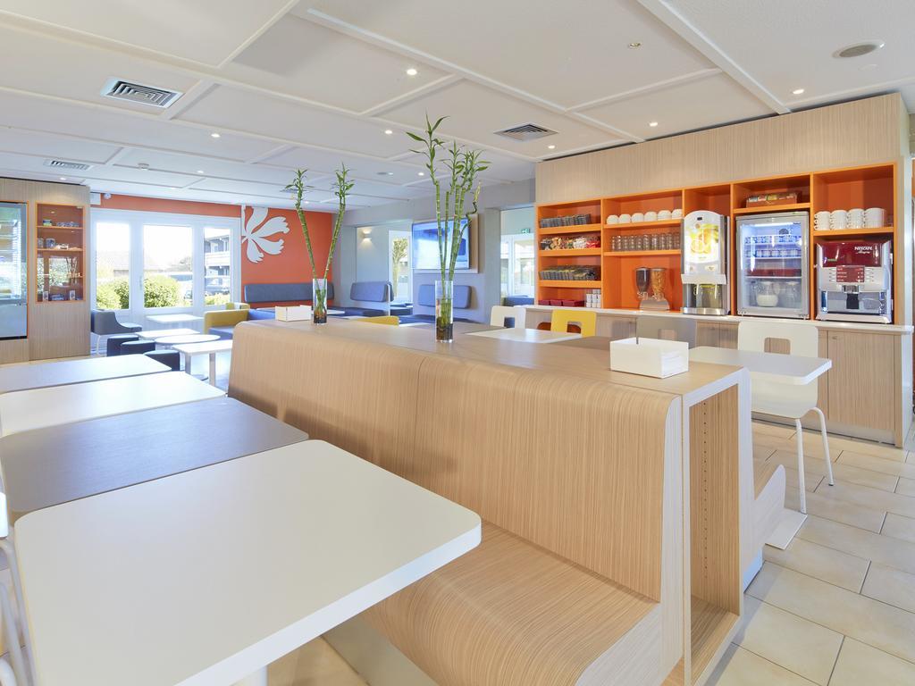 沙斯讷伊未来世界普瑞米尔经典酒店 沙斯讷伊迪普瓦图 外观 照片
