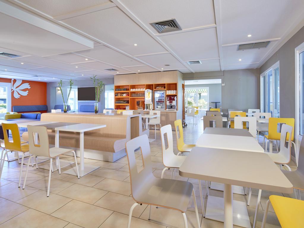 沙斯讷伊未来世界普瑞米尔经典酒店 沙斯讷伊迪普瓦图 外观 照片